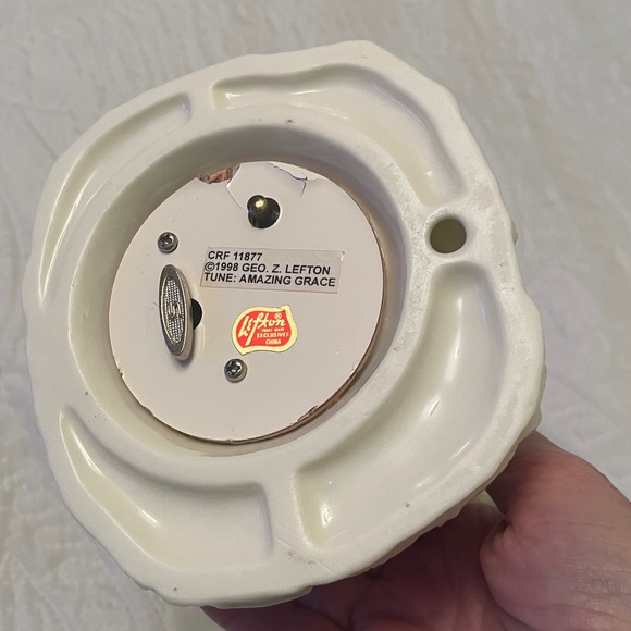 Vintage 1998 Geo. Z. Lefton St. Francis of Assisi Music Box Figurine Porcelain - Picture 10 of 14